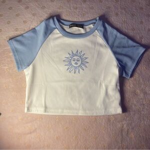 Blue and White Sun Graphic Crop Top